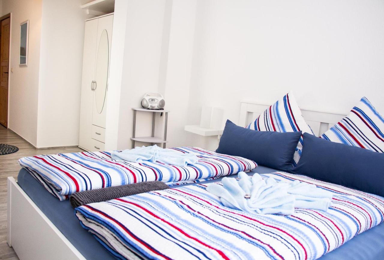 Ferienwohnung Am Alten Hafen Wismar Bagian luar foto